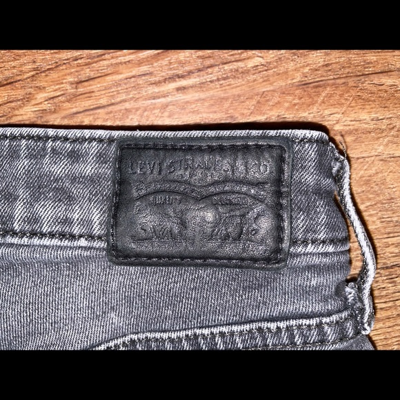 Levi’s High-Rise Skinny Jeans - Picture 4 of 4